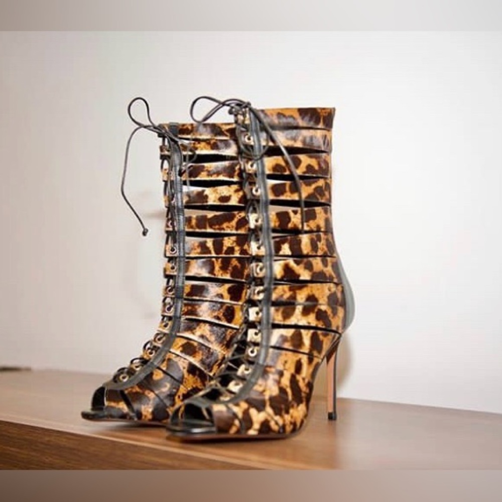 Brazilian Open boot animal print Raphaella Booz